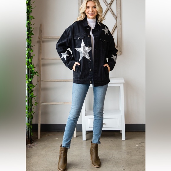 31 Fabulous Sequin Star Patch Denim Jacket - Picture 5 of 5